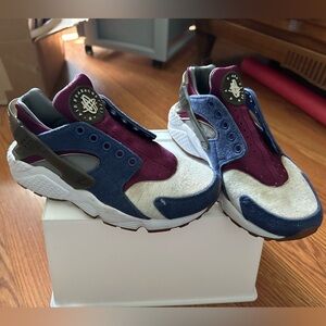 Nike Huarache Sneakers